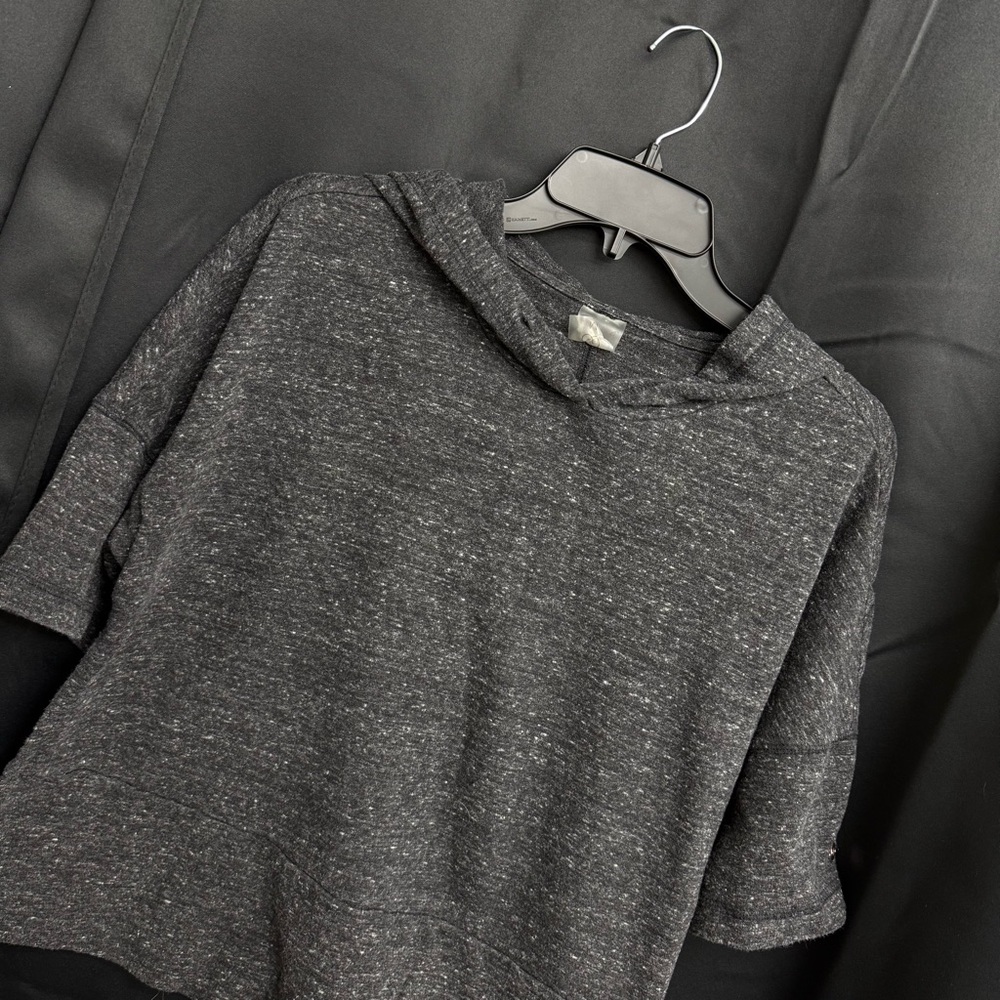 Calia Medium Hooded Short Sleeve Top